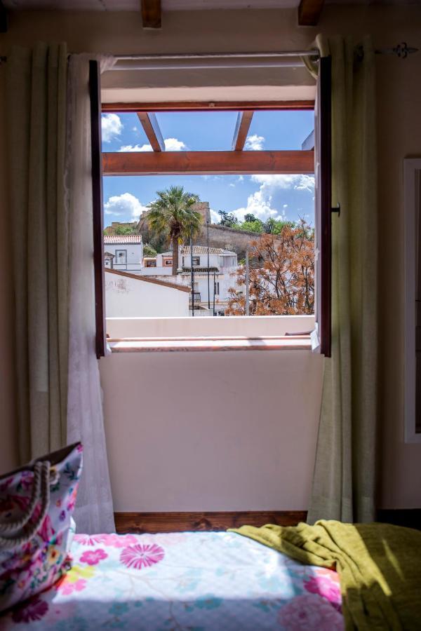 Double Room with Shared Bathroom,1650027499:JPEG