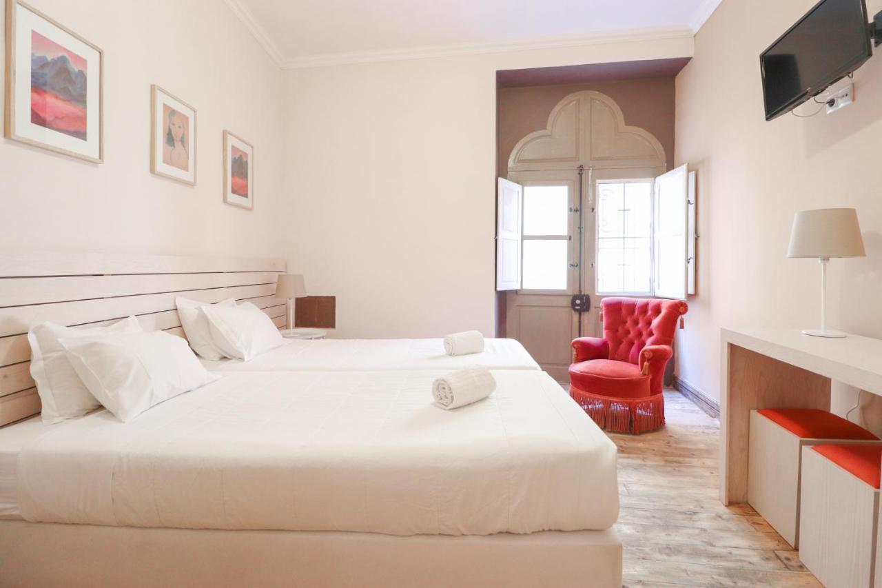 Twin Room,1193198689:JPEG