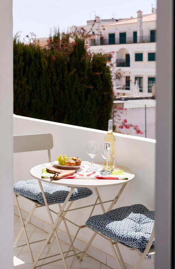 One-Bedroom Apartment Pool View