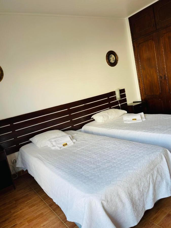 Camera Matrimoniale/Doppia con Letti Singoli con Letto Supplementare