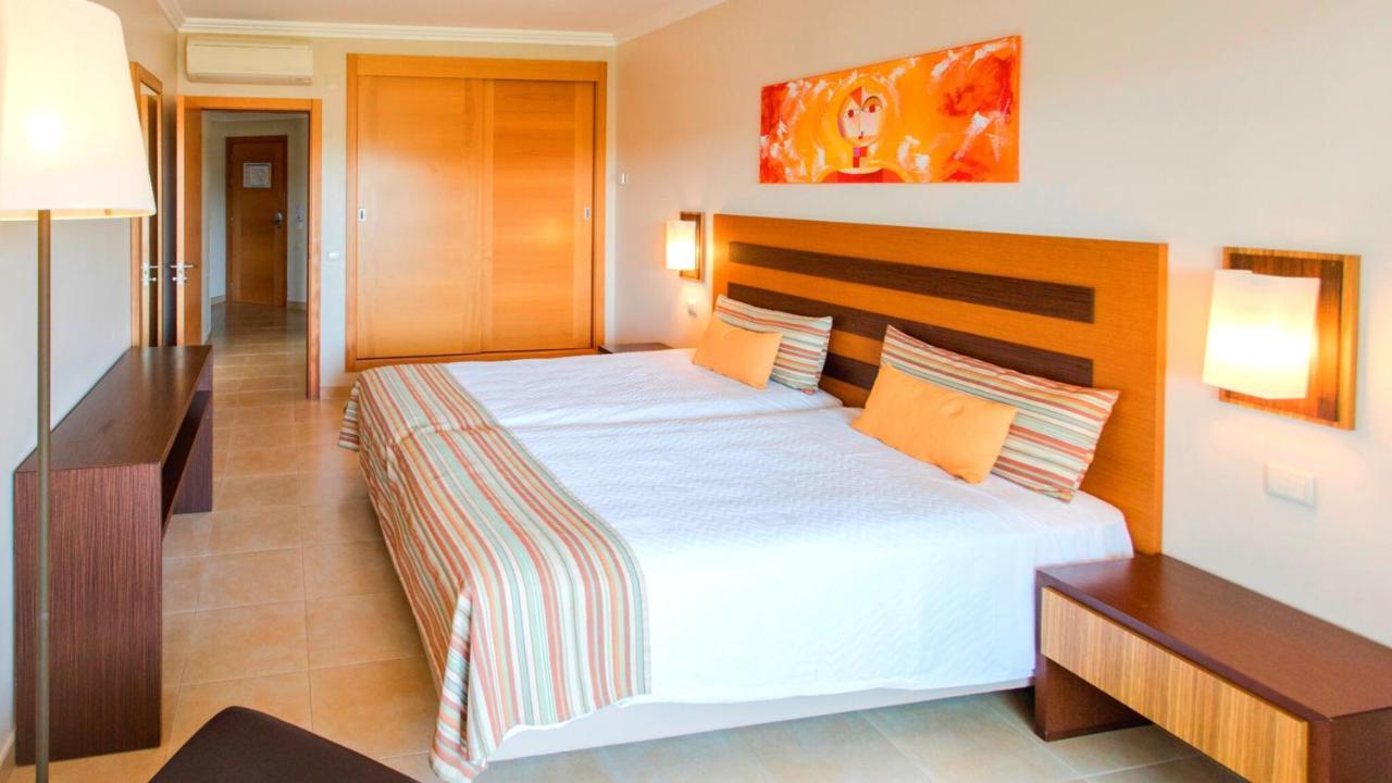 Two-Bedroom Apartment with Sea View,1331054180:JPEG