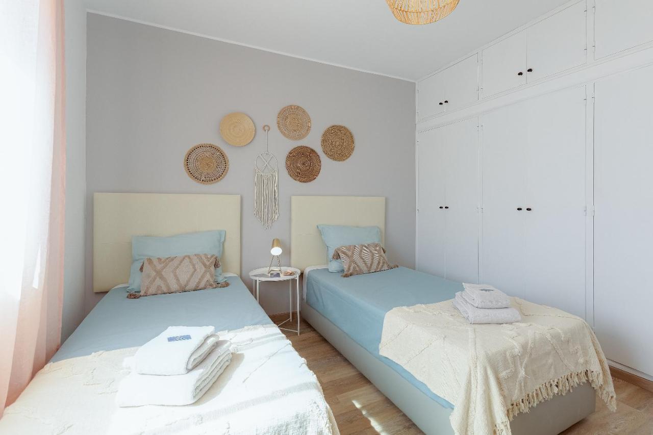 Twin Room,1378883654:JPEG