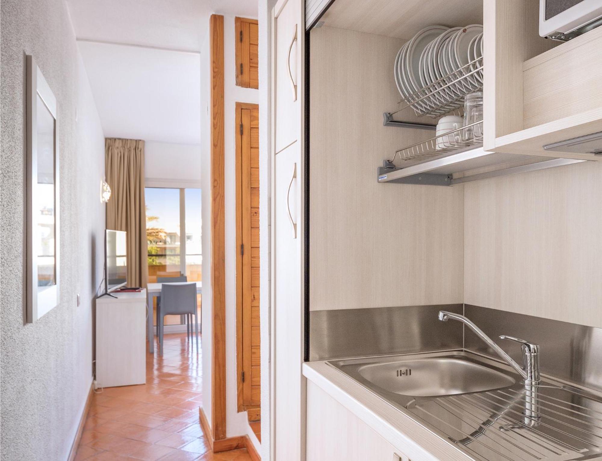 Studio,1433117710:JPEG