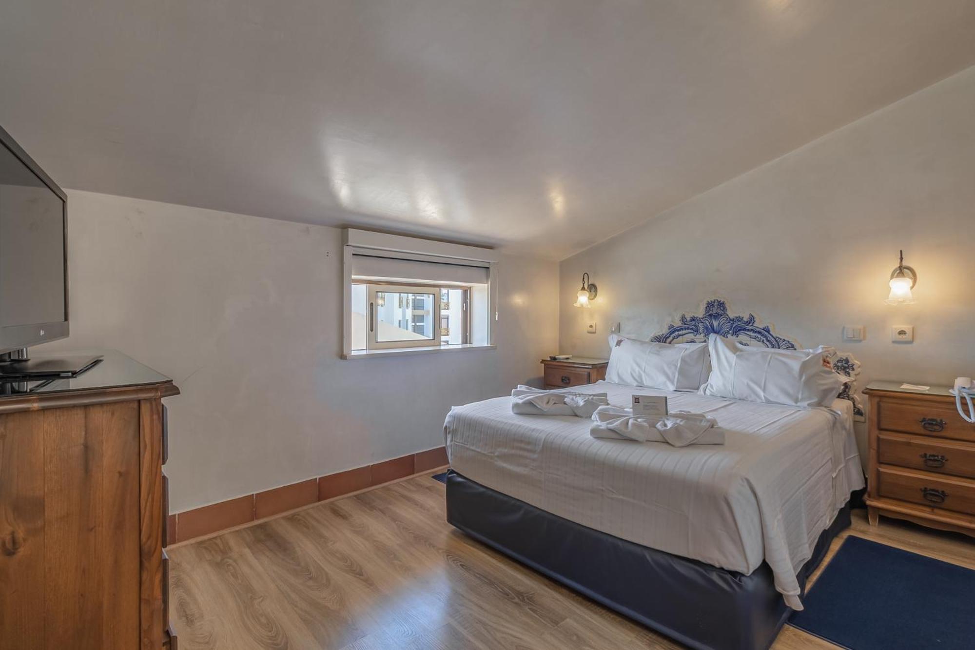 Junior Suite with Terrace - Attic - Main House,1536939979:JPEG