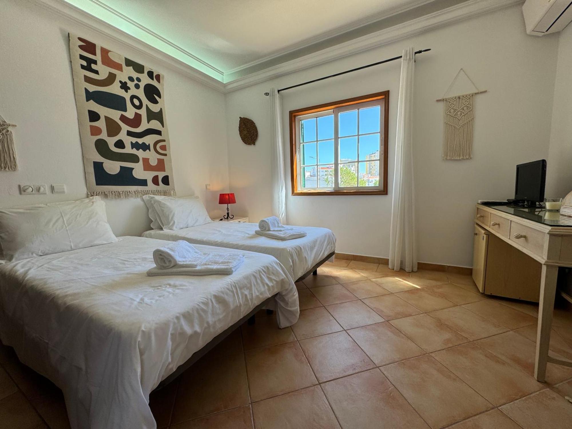 Twin Room with Shared Bathroom,1589653074:JPEG