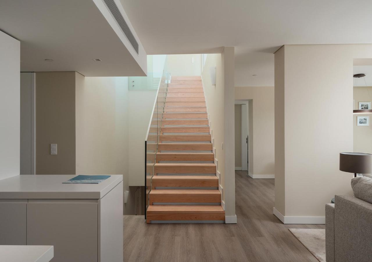 Four-Bedroom Duplex Apartment with Terrace and Sea View,1627875090:JPEG