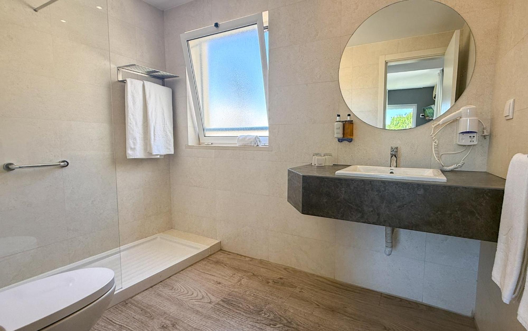 Promo Twin Large Room