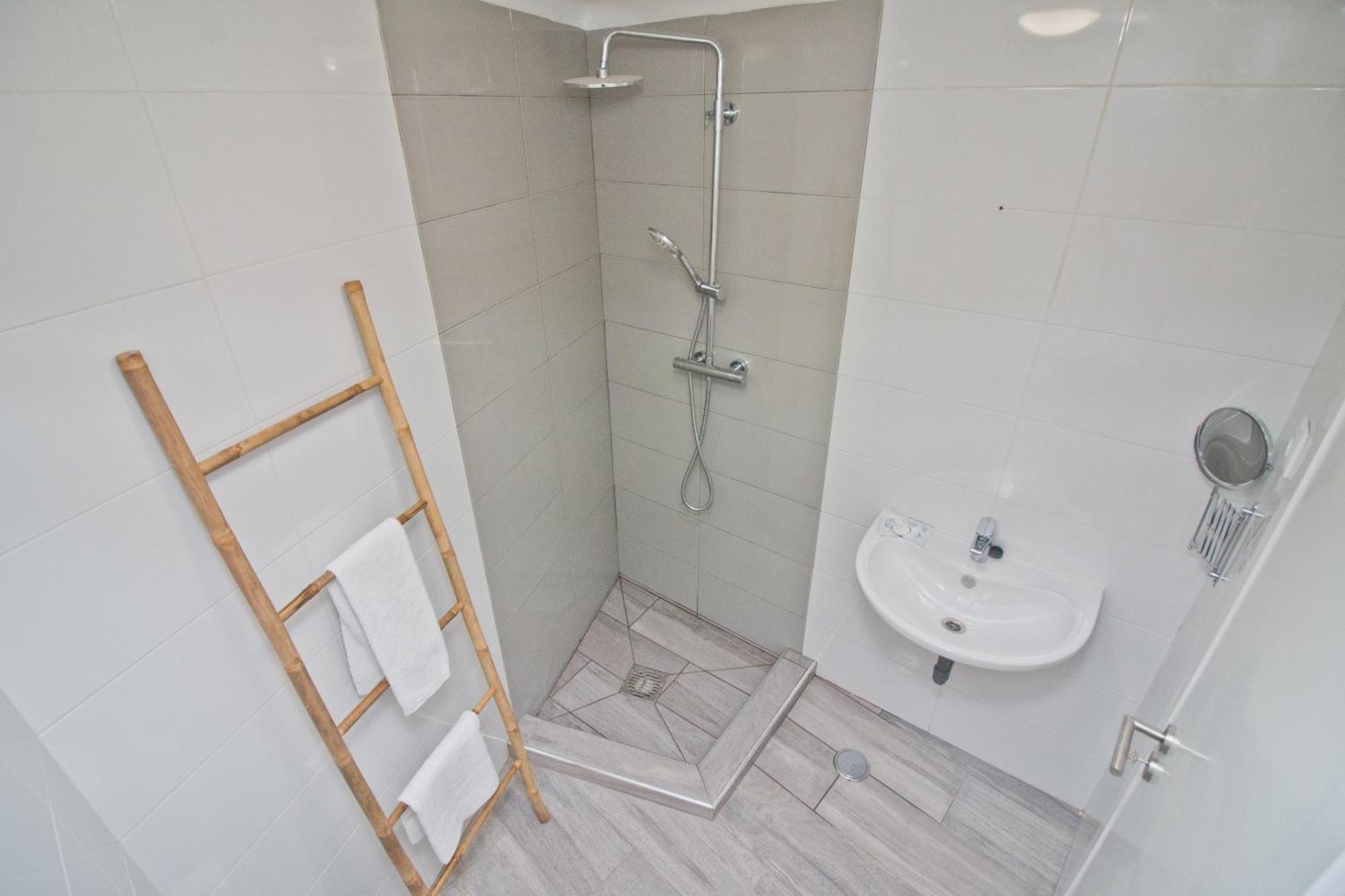 Twin Room with Private Bathroom,1697277225:JPEG