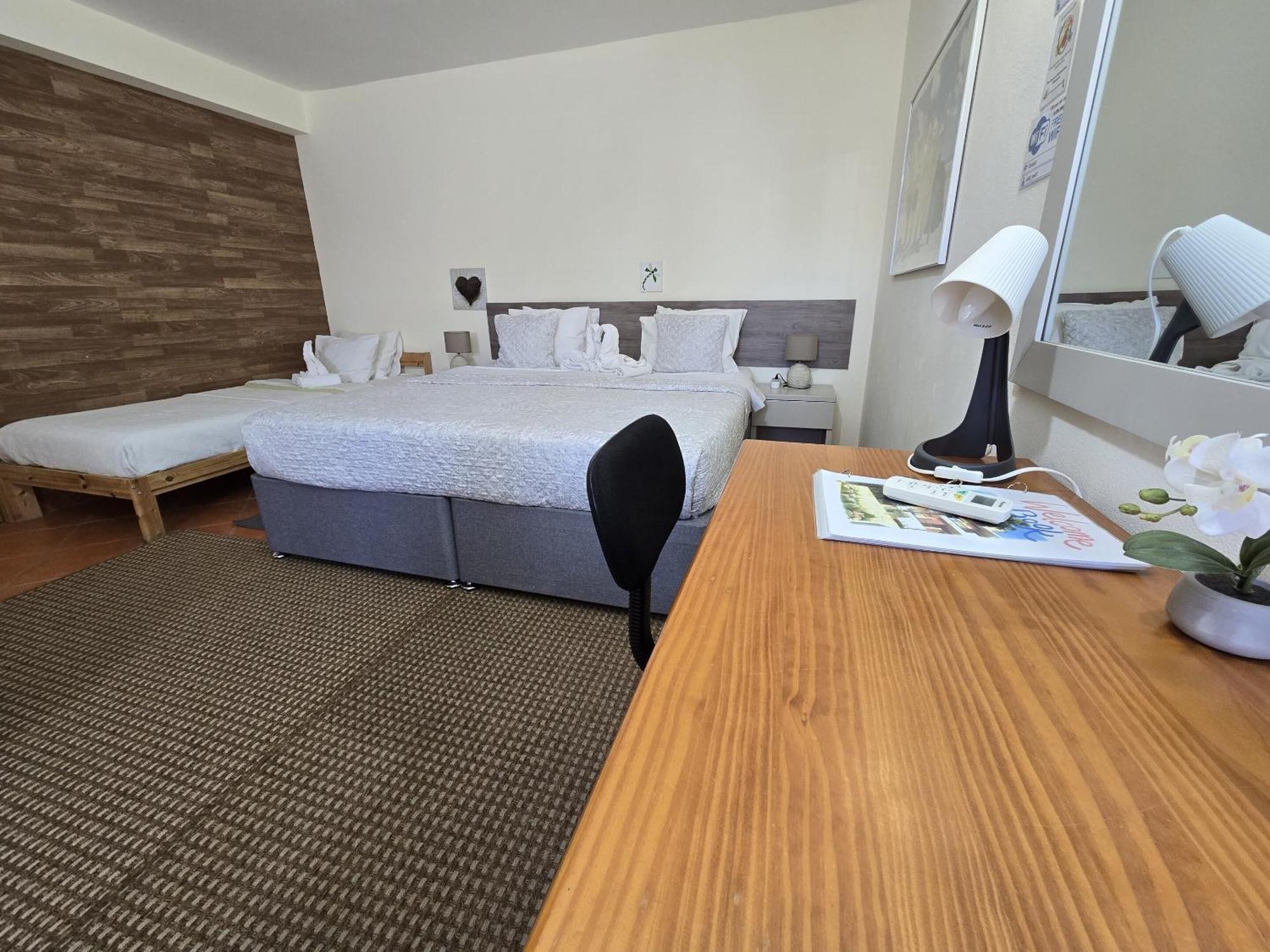 Suite with Garden View