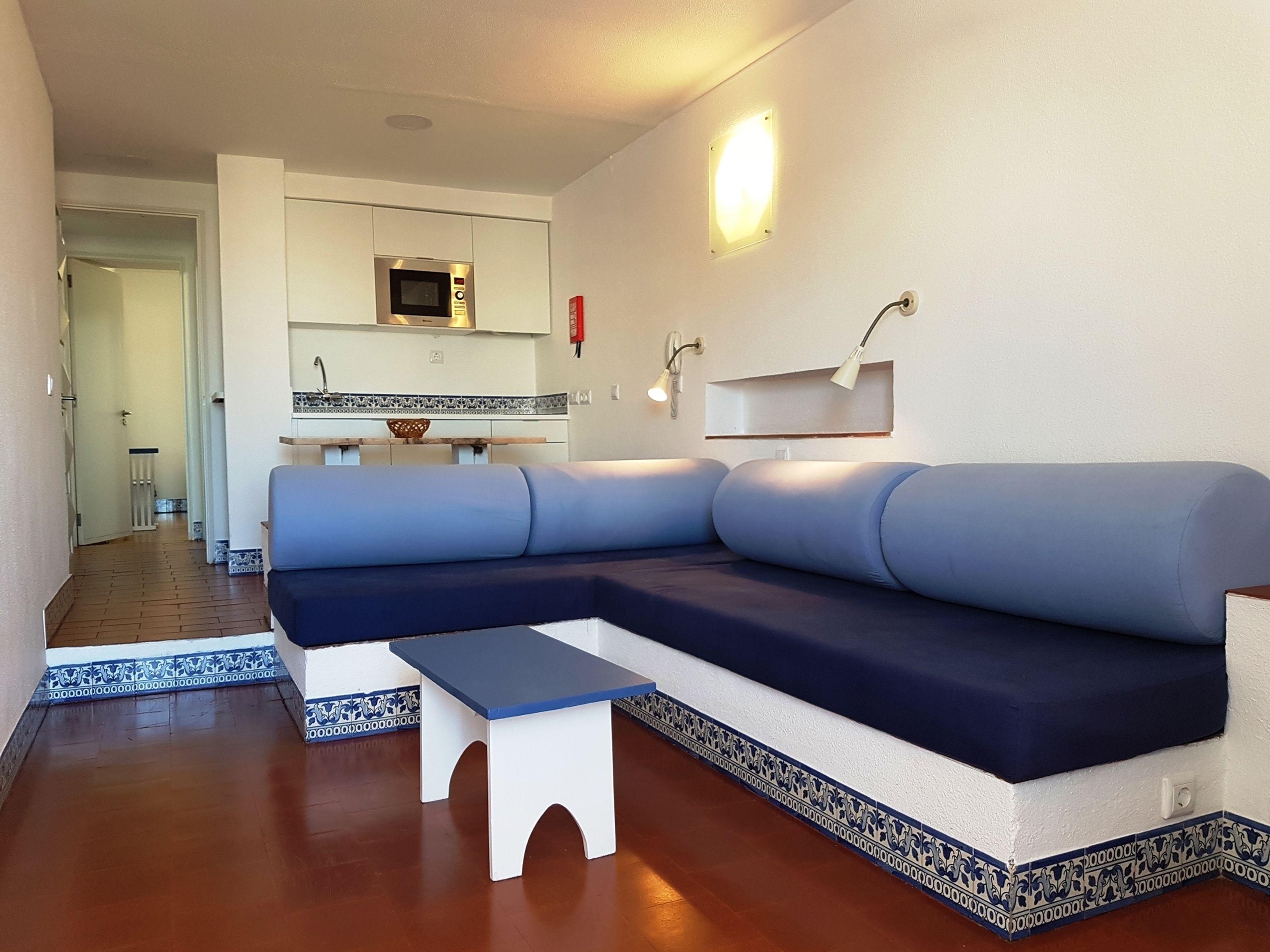 One-Bedroom Apartment Sea View