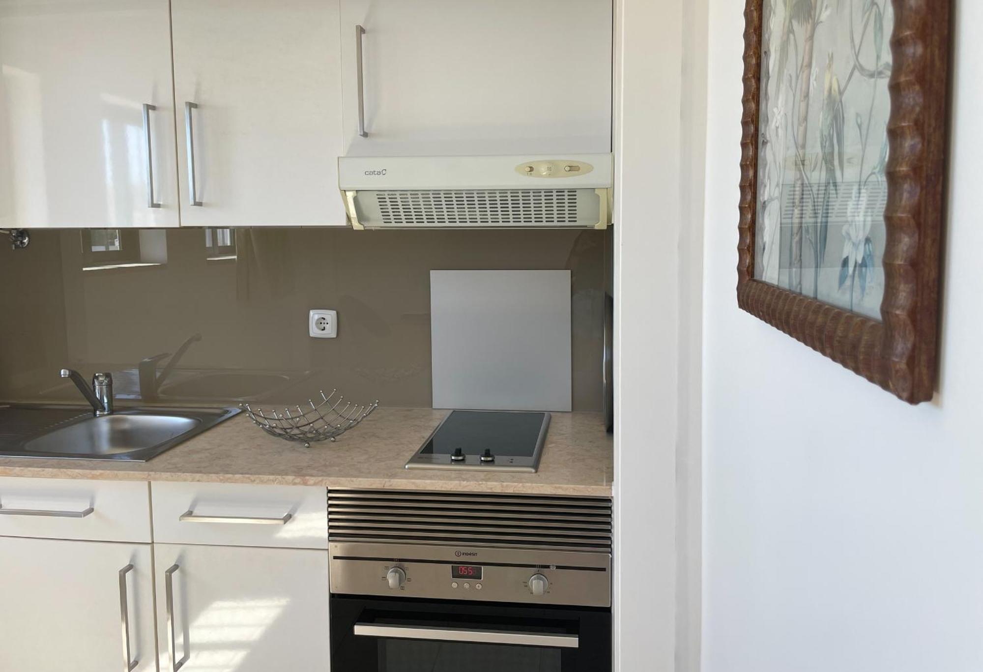 Studio,1739390426:JPEG