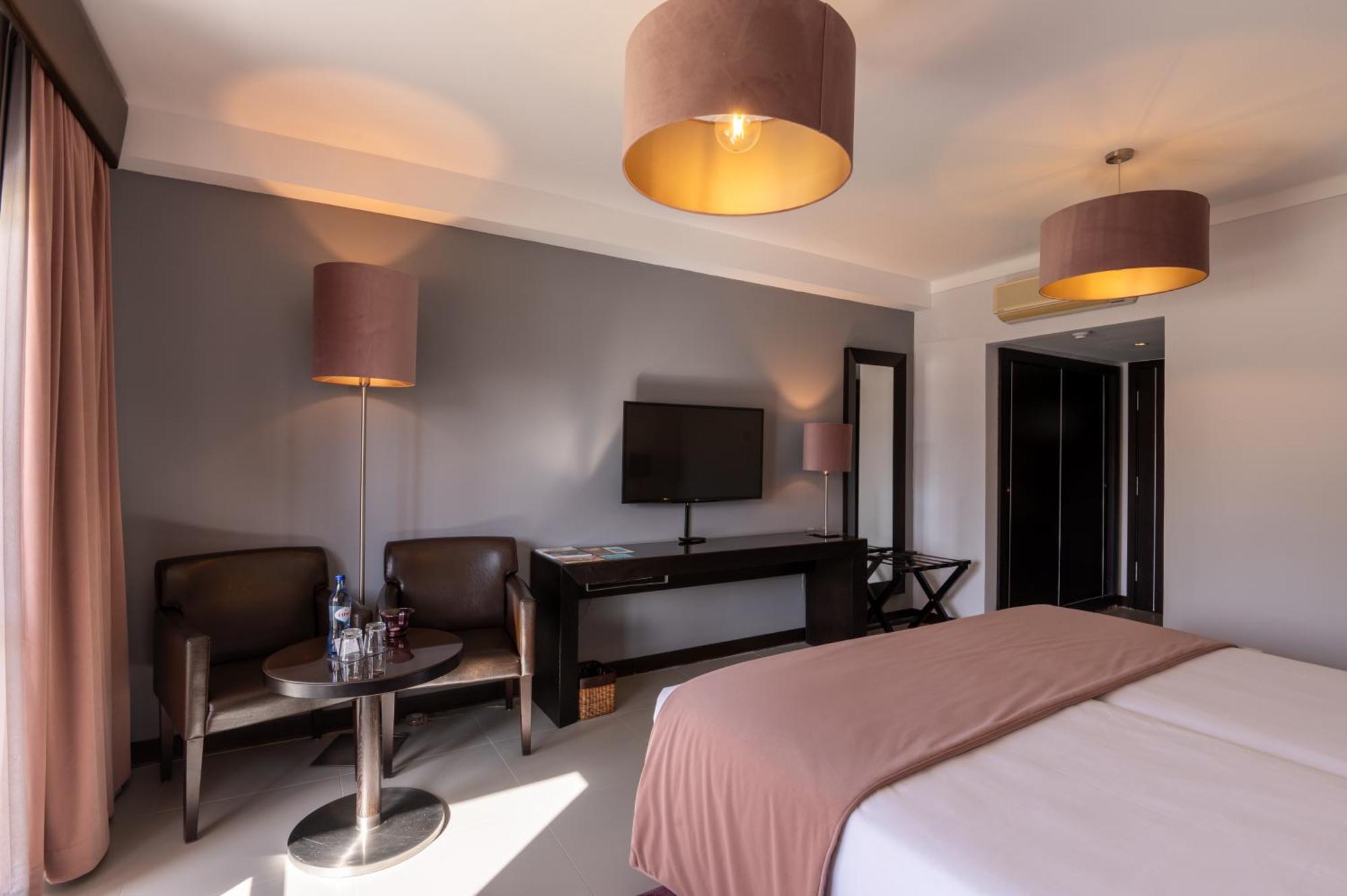 Double or Twin Room Pool View