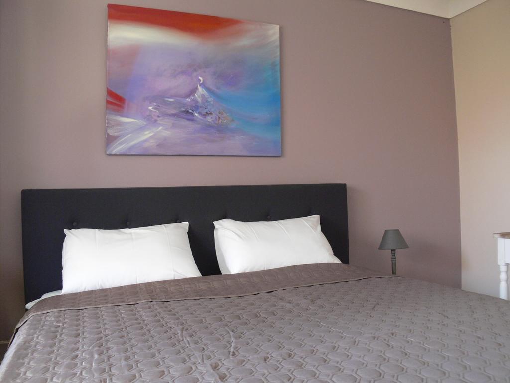 Standard Double Room with Shared Bathroom,1601701654:JPEG