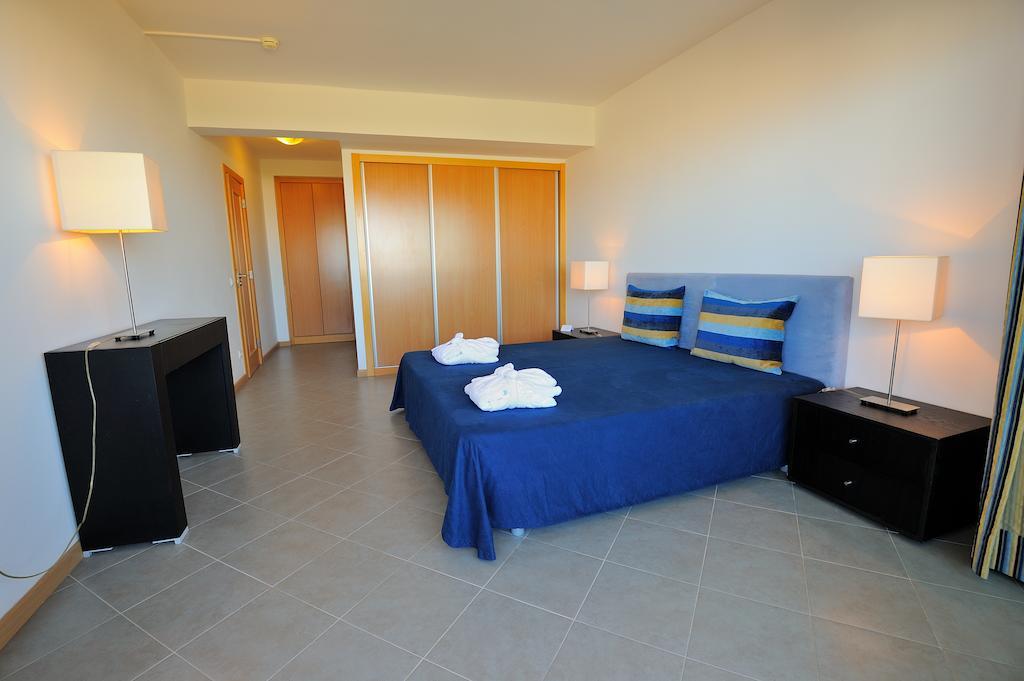 Two-Bedroom Apartment Balcony,690352737:JPEG