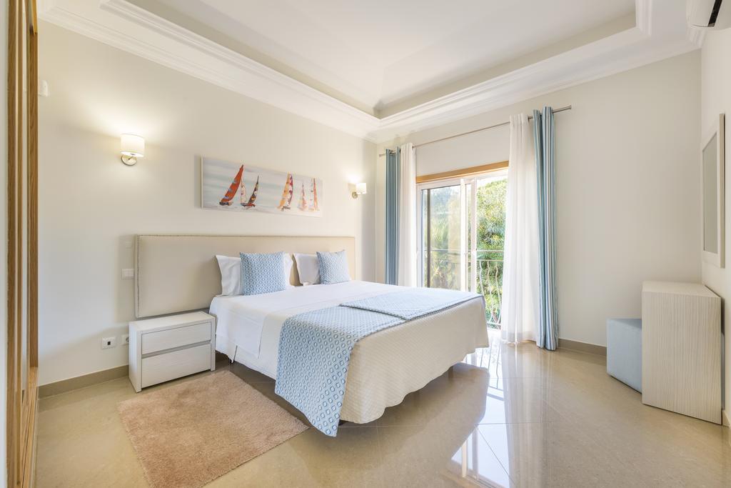 Four-Bedroom Villa,444962775:JPEG