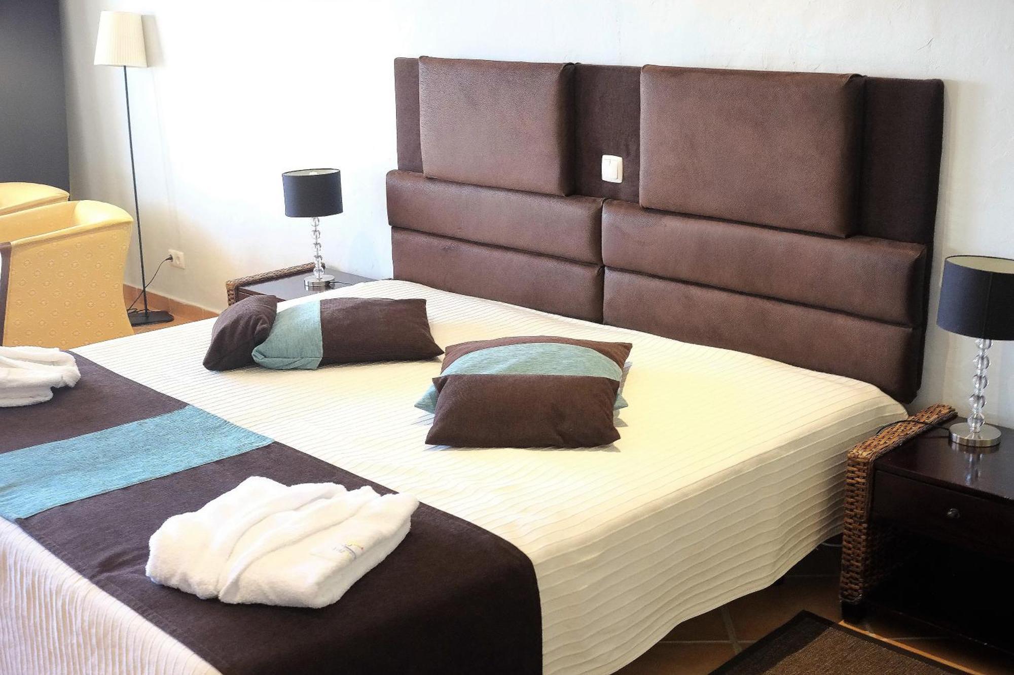 Superior Double Room with Side Sea View,698062527:JPEG