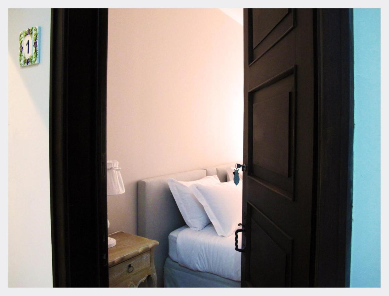 Deluxe Double or Twin Room with Balcony,756876190:JPEG