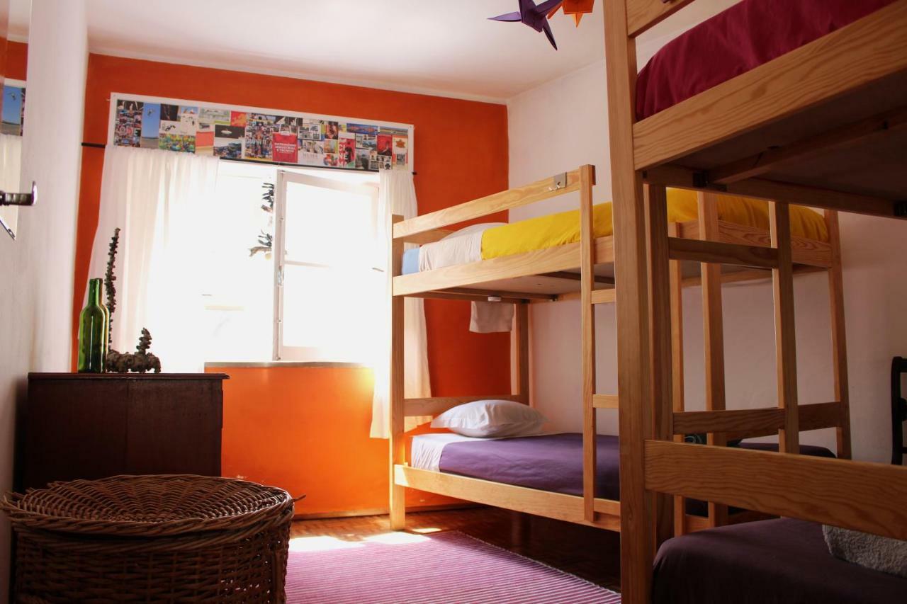 Bunk Bed Female Dormitory Room,818266055:JPEG