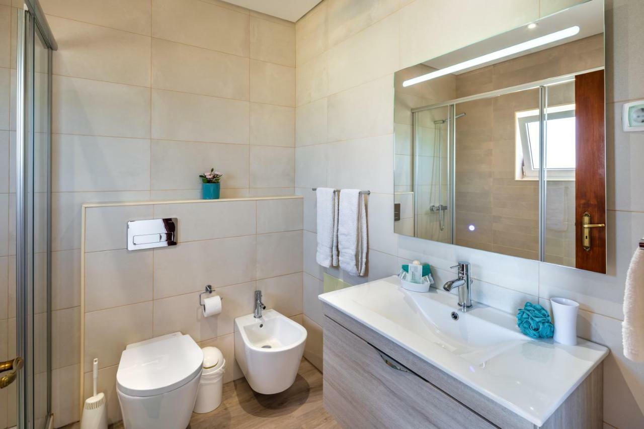 Superior One-Bedroom Apartment