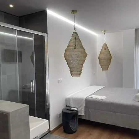 Pontinha Exclusive House-2