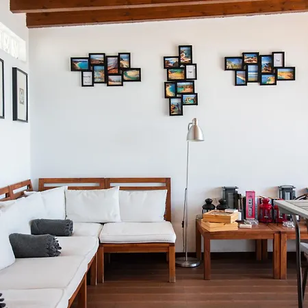 Lagos Uptown Bed & Breakfast-3