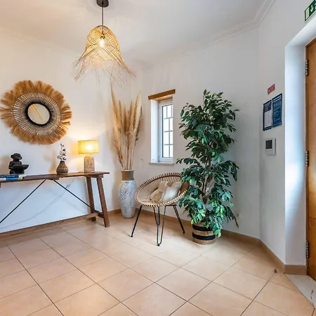 Villa Monte Das Oliveiras With Private Pool-2