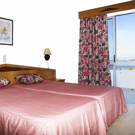 Hotel Luar-2