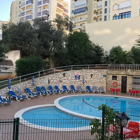 Squash Club Apartamentos-2