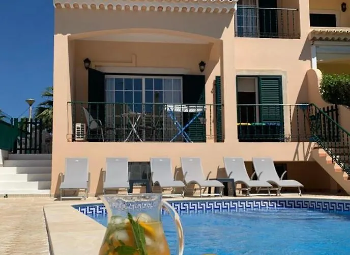 Casa das Roseiras Ferragudo 