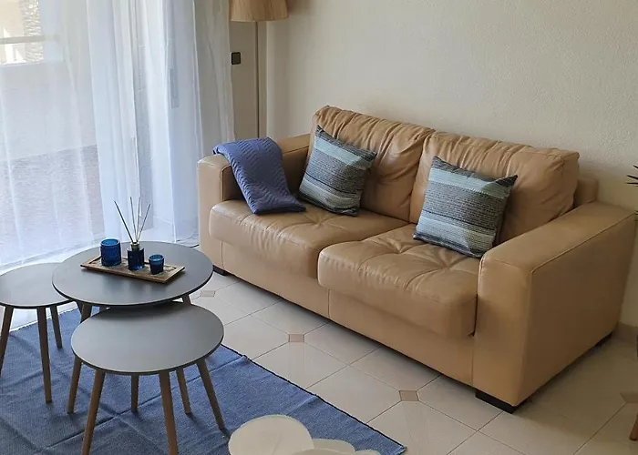 Casa Angela, 180M From The Beach