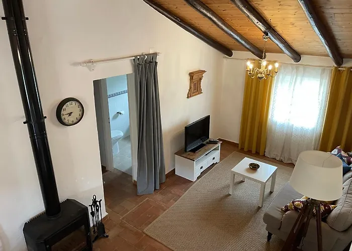 Casa Olivia - Charming Renovated Farmhouse With Panoramic Views