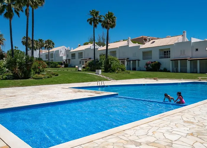 Beach Villa With Ocean View And Rooftop Cinema