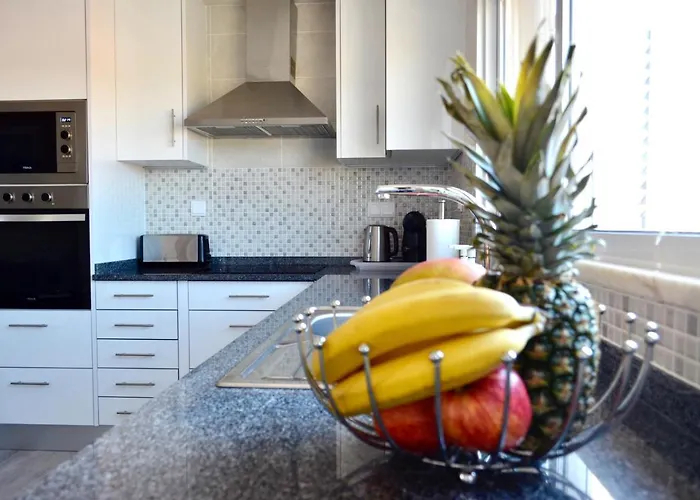 Villa Eltael - Rita Apartment - Warm Pool Until 1 November 2026