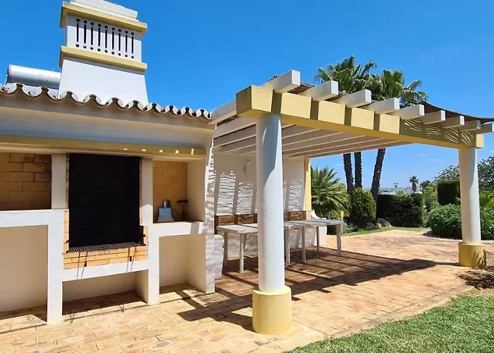 Casa Dos Cedros