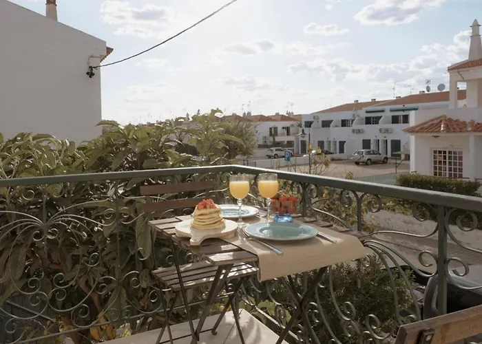 Casa da Lota 1º, by Casas do Verão