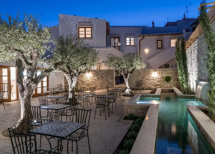 Eleven, Boutique Luxury House & Garden Bed & Breakfast Boliqueime