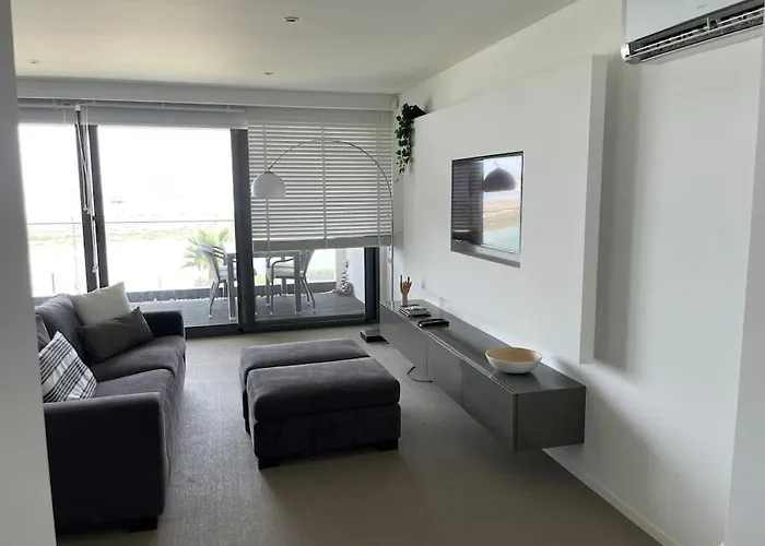 Fuzeta Stylish 1 Bedroom Apartment - Amazing Views