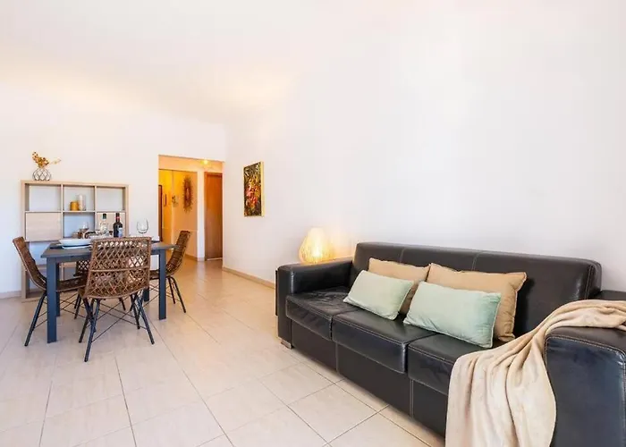 Solymar Apartment