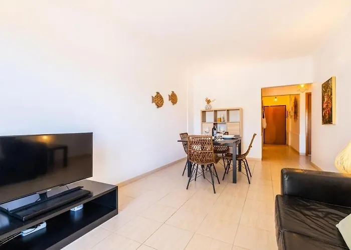 Solymar Apartment