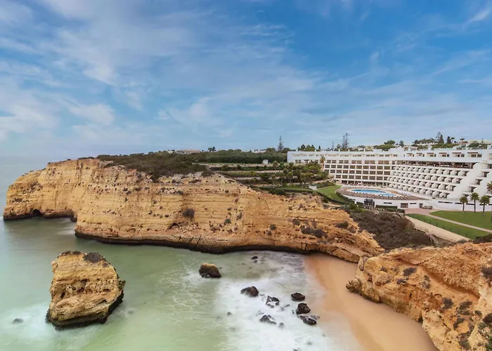 Best Carvoeiro (Lagoa) Hotels For Families With Kids