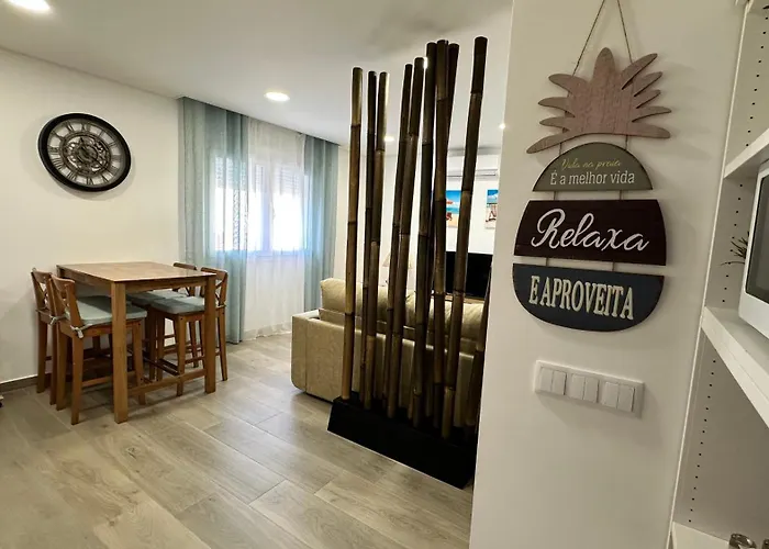 Cristal House 250 Meters From Monte Gordo Beach