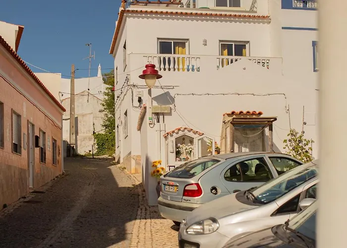 Casa Pedro In Salema - Oceanview & Beach