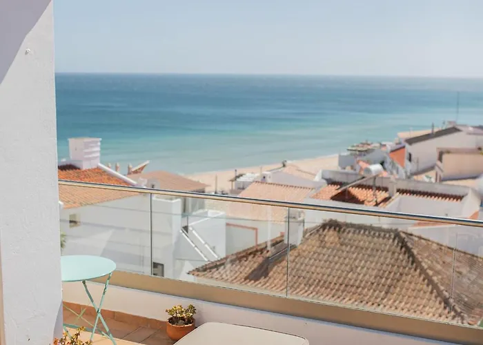 Casa Pedro In Salema - Oceanview & Beach