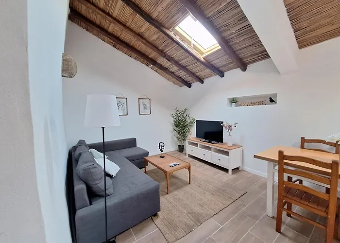 Typical House In Algarve 5M From Beach