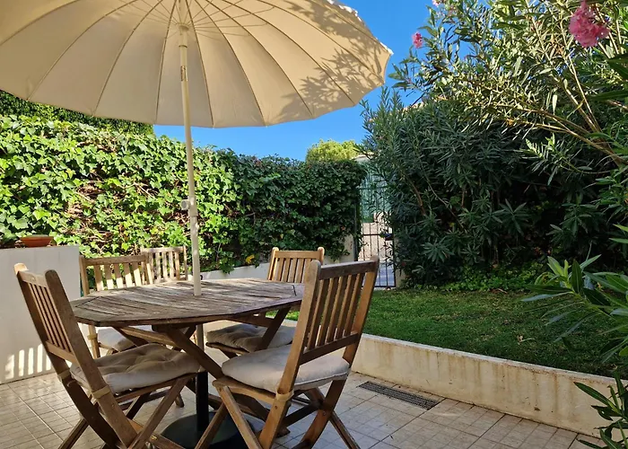 Ancão beach duplex with private garden