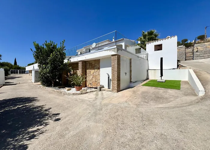Algarve Premium Villa With Pool By Homing