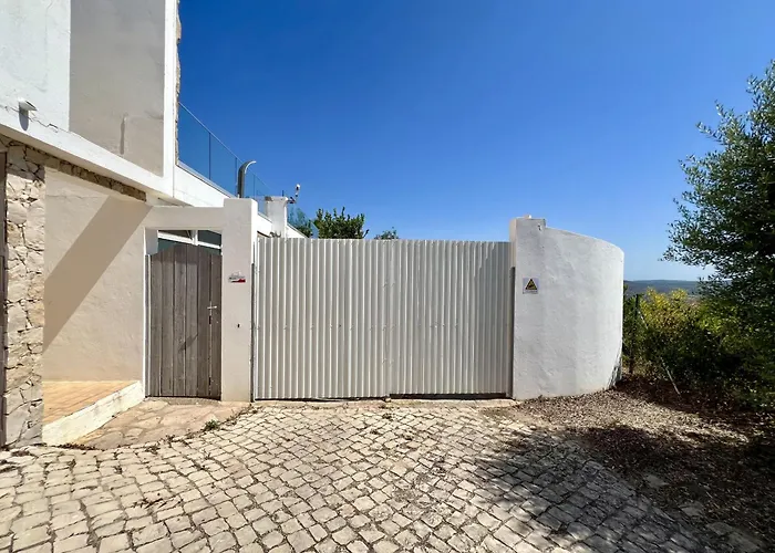 Algarve Premium Villa With Pool By Homing