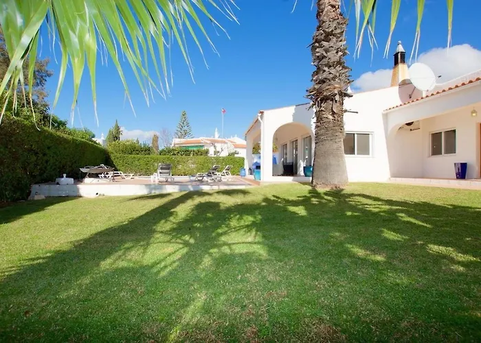 16 Centeanes - Fabulous Location Just Short Walk T