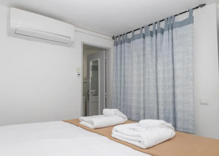 Apartamentos Jorge Aguas - 1Bedroom Private Terrace & Sea View