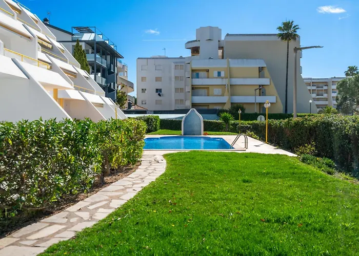 Albufeira Beach Apartment